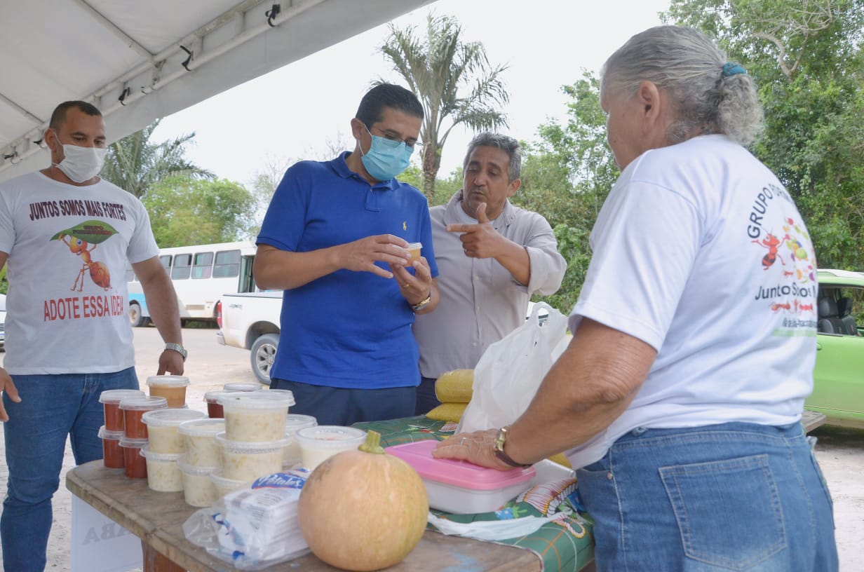 01 Dep. João Luiz participa da comemoração de quatro anos do Grupo Formigueiro na Vila de Lindóia