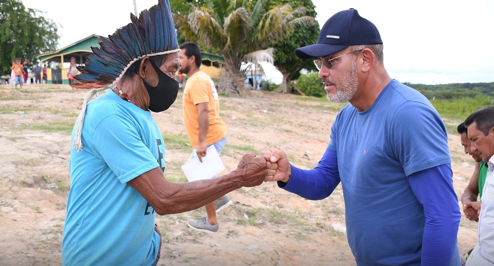 02 Dep. Cabo Maciel visitou comunidades ribeirinhas de Maués para ouvir a população e1635174985742