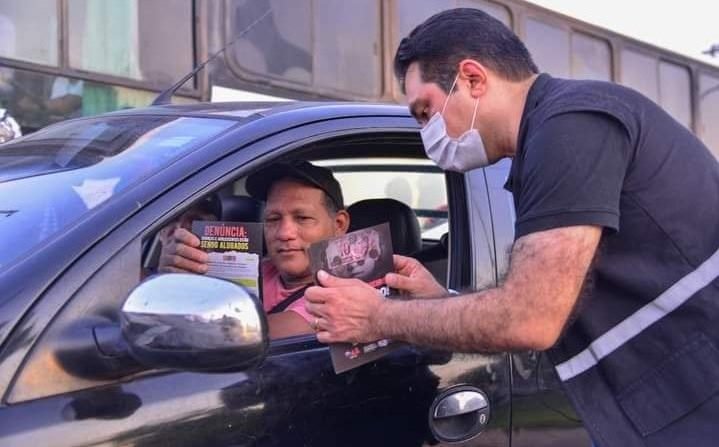 04 Dep. Álvaro Campelo Campanha 22Não dê dinheiro dê futuro22 realiza sua 7ᵃ ação nos semáforos de Manaus e1634574297863