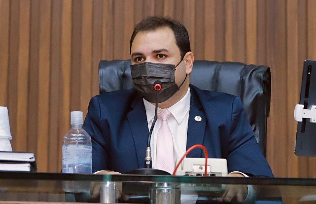 07 Dep. Roberto Cidade completa mil dias de mandato e destaca ações pela melhoria de vida da população e1635360383594