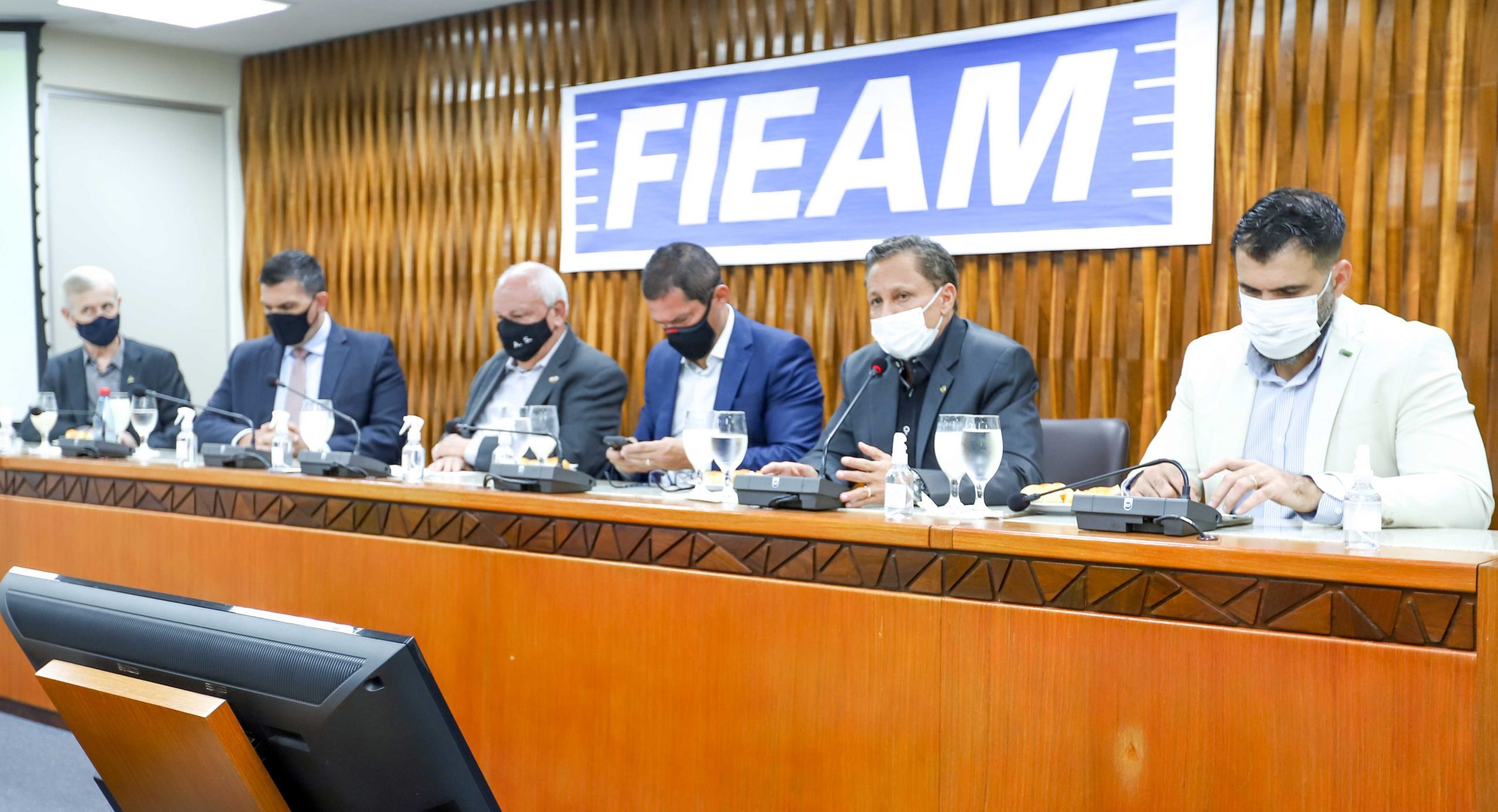 15 Dep. Adjuto Afonso destaca proposta de negócios sustentáveis do Instituto Amazônia21 scaled e1634156202364