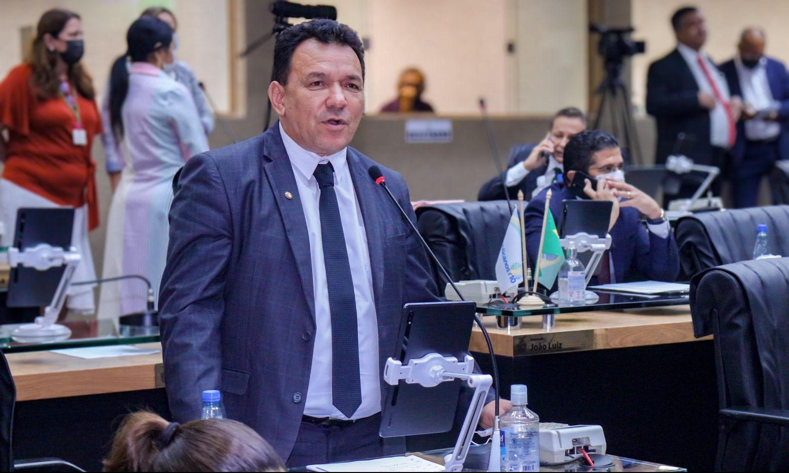 15 Dep. Tony Medeiros destinará recursos para Fundação Hospitalar Alfredo da Matta e1634759446945