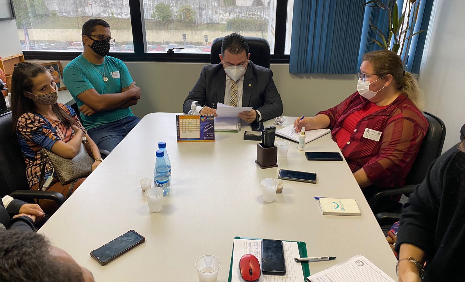 03 Dep. Wilker Barreto revela que pais dos alunos do CMPM V estão sendo forçados pela Seduc e Comando da PM a transferir seus filhos para o bairro Alvorada e1637596527384
