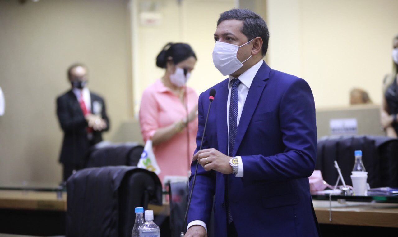 06 Dep. Felipe Souza Projeto de Lei do deputado Felipe Souza sobre cicloturismo é aprovado na Aleam e1636135592853