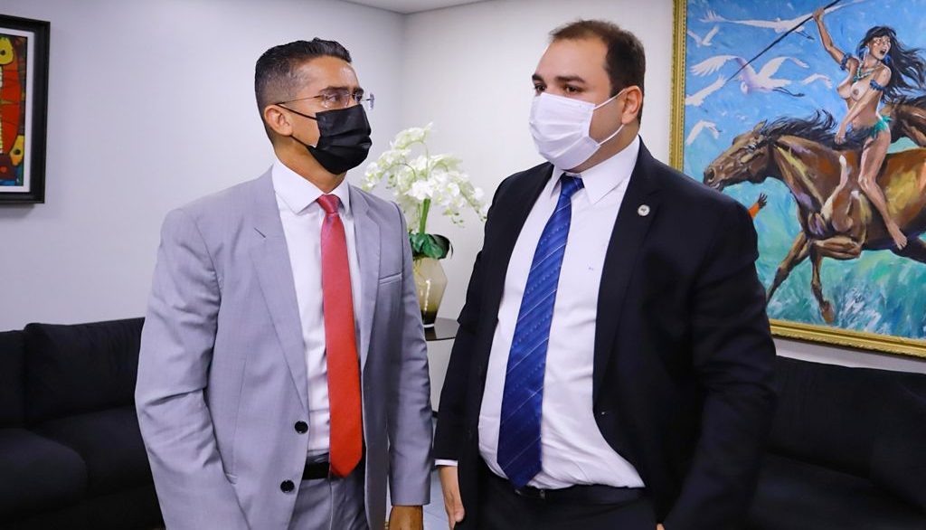 09 Deputado Roberto Cidade Presidente Roberto Cidade anuncia emenda de R 2 milhões a Manaus e1637175745716