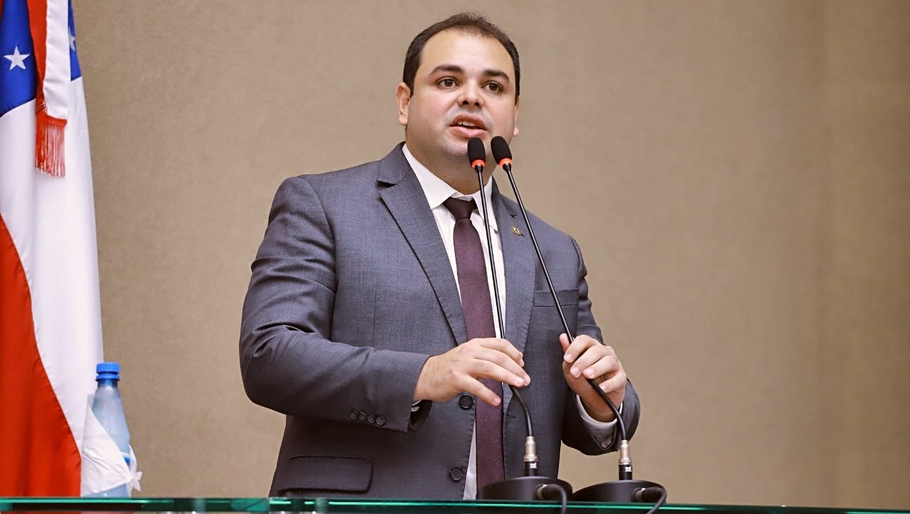 17 Dep. Roberto Cidade quer criar honraria a servidores aposentados da Assembleia Legislativa e1637874174944