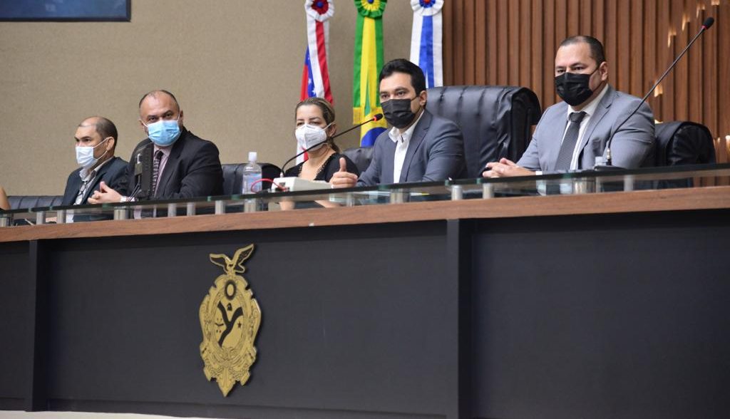06 Dep. Álvaro Campelo Transporte ilegal de crianças e adolescentes será combatido por Comissão da Aleam e1638986588611