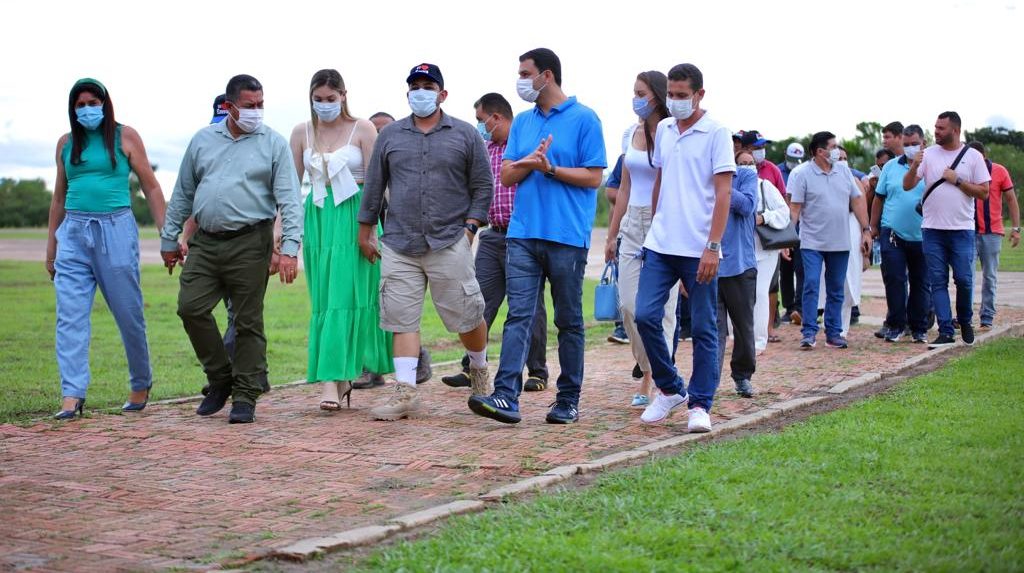 07 Dep. Saullo Vianna participa de ações de assistência social e infraestrutura em Guajará Ipixuna Envira e Itamarati e1638986691290