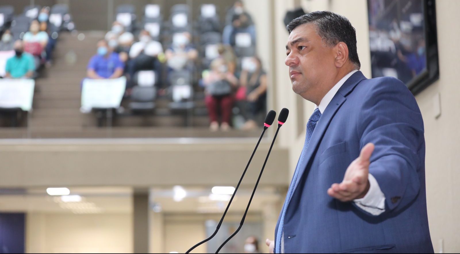 08 Dep. Dermilson Chagas Pressao do deputado Dermilson Chagas faz Governo do Amazonas retificar edital do concurso da SSP AM e1639668478274