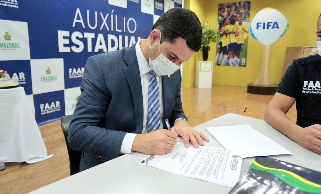 18 Dep. Saullo Viana Com R 500 mil em emendas de Saullo Vianna São Sebastião do Uatumã terá praça com academia ao ar livre e1639683864893