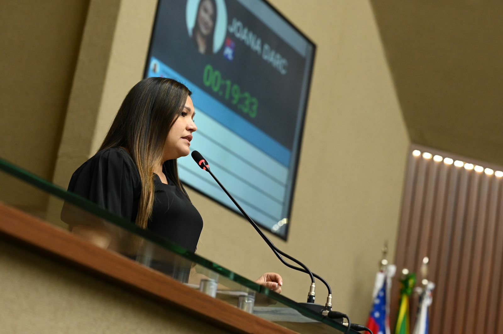 3DE4FD16 568A 4916 B19D 93F57C88E998