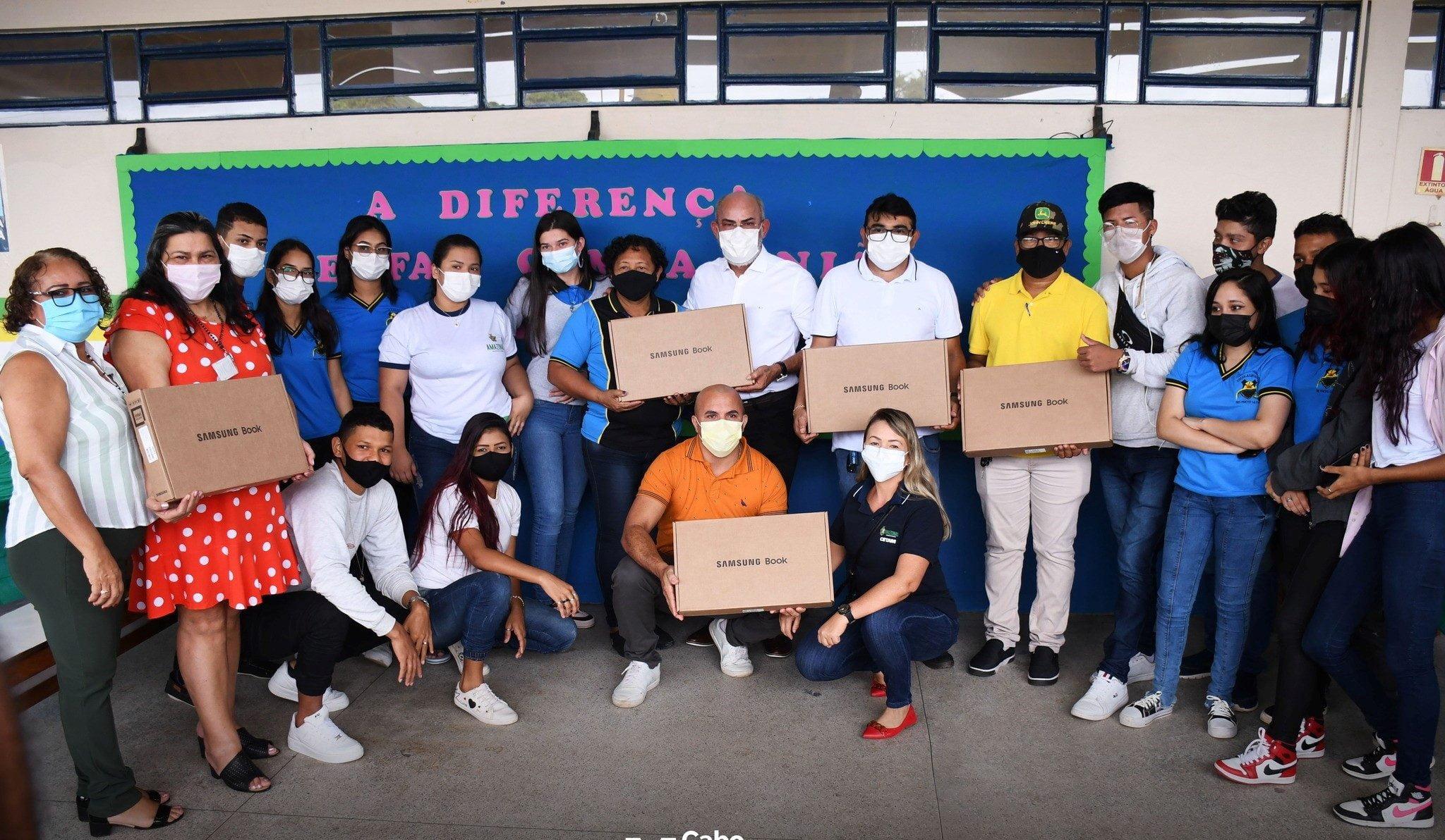 00 Dep. Cabo Maciel Emenda do deputado Cabo Maciel contempla escola do Rio Preto da Eva e anuncia R 100 mil para Cetam e1645710560755