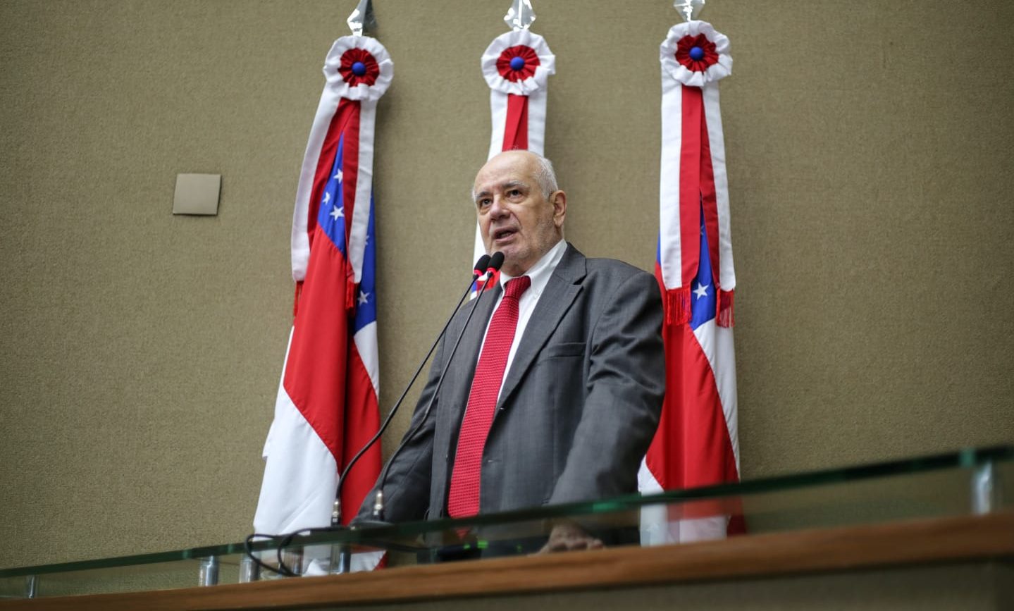 03 Dep. Serafim Corrêa afirma que aumento de 70 nos repasses do Fundeb em janeiro garante reajuste aos professores do AM e1645461918344