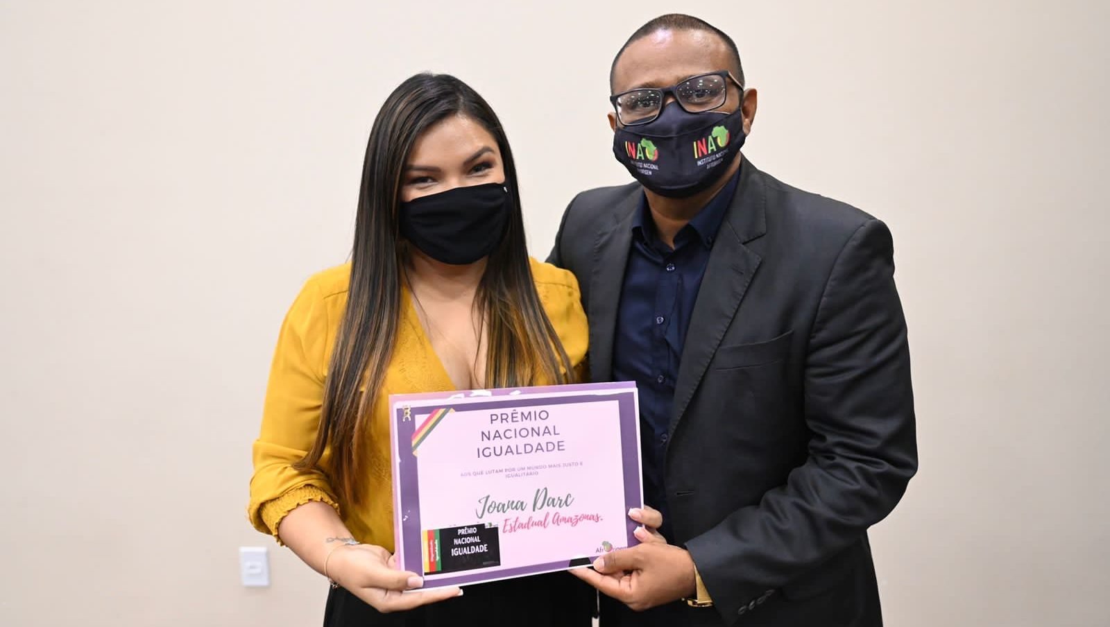 05 Dep. Joana Darc Reconhecimento Deputada Joana Darc recebe Premio Nacional de luta pela Igualdade Racial e1643901657141