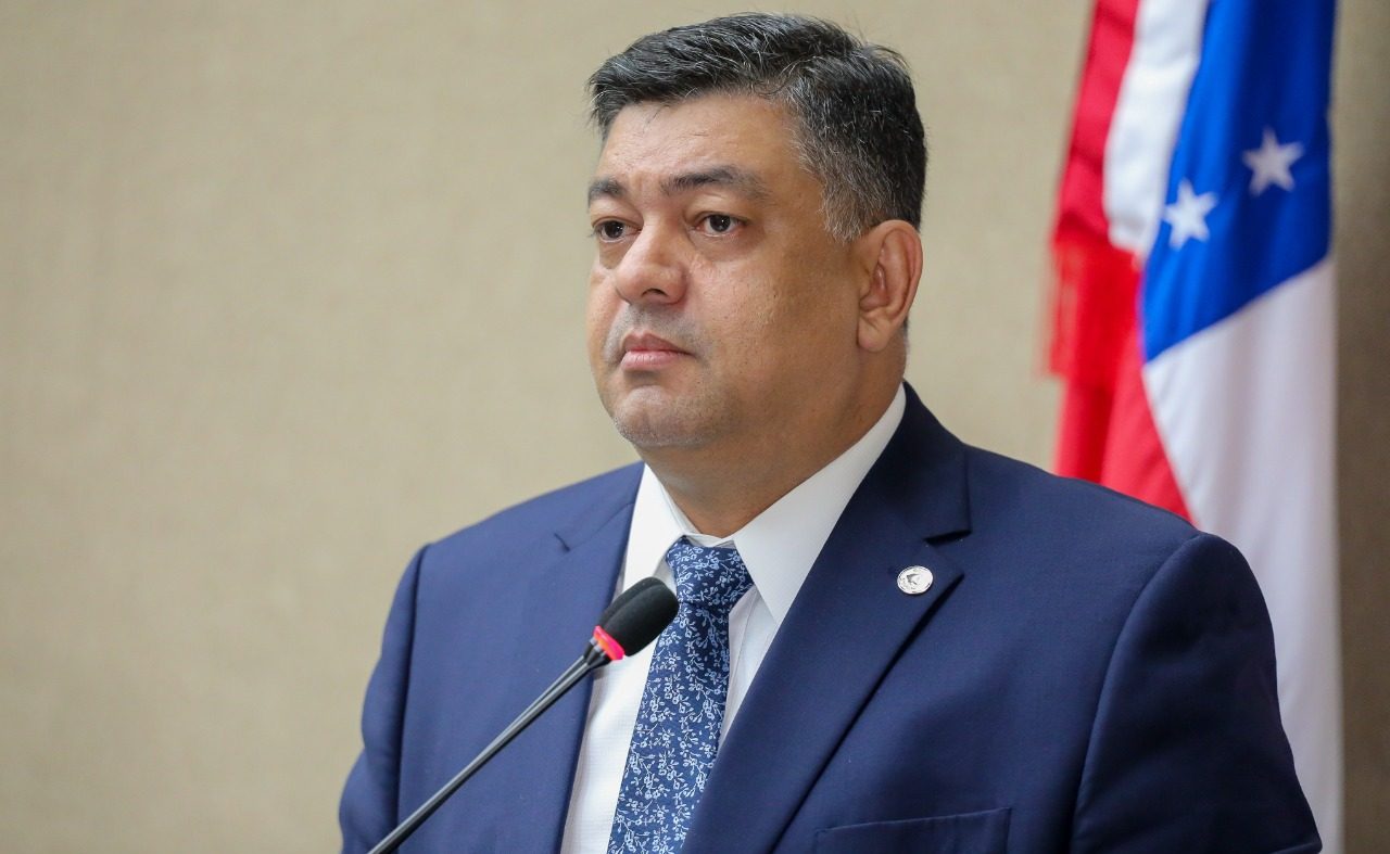 09 Dep. Dermilson Chagas afirma que Educação perdeu qualidade por falta de investimento do Governo do Amazonas e1644429440806