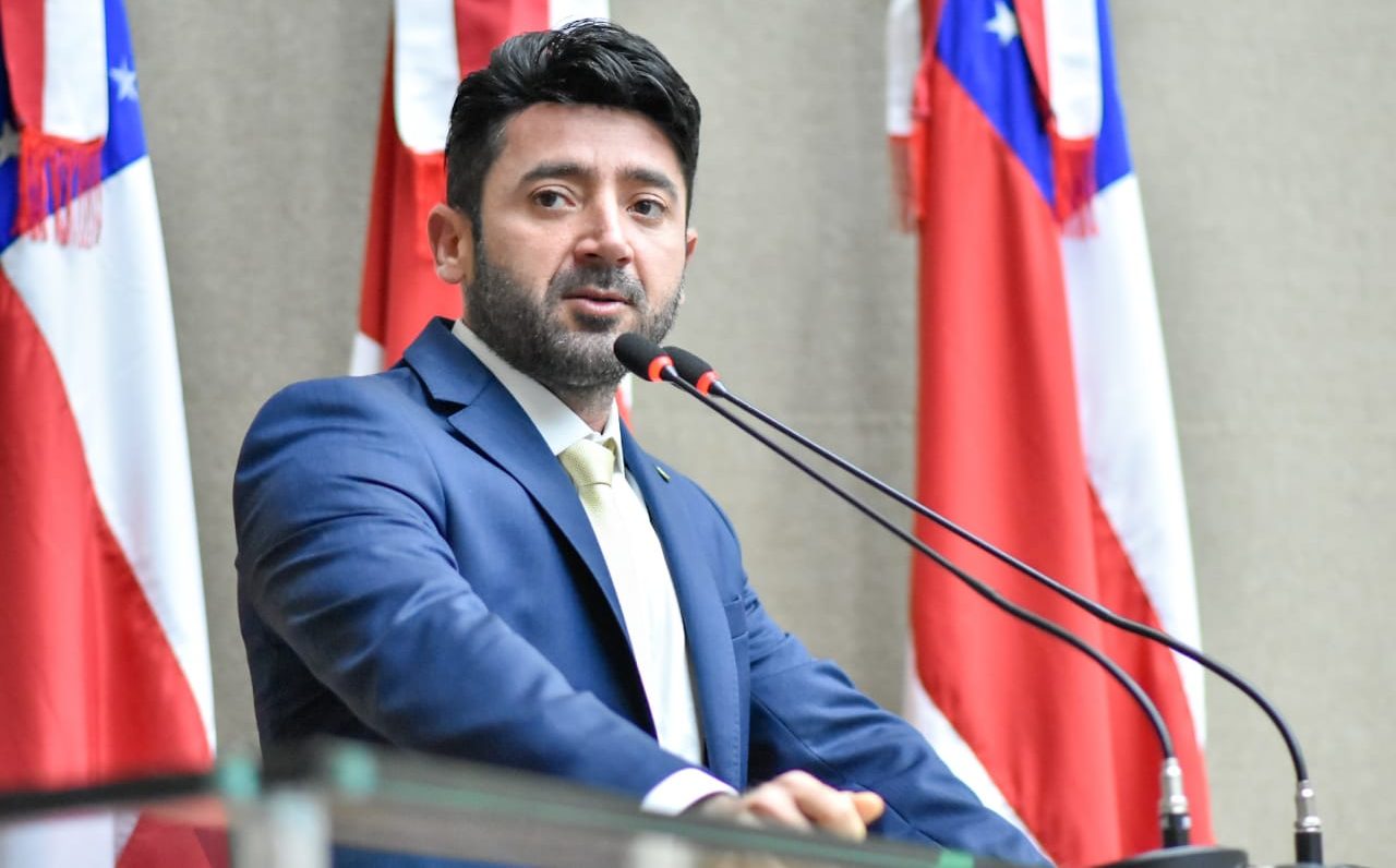 14 Dep. Carlinhos Bessa destaca novos investimentos para Tefé e1644433356296