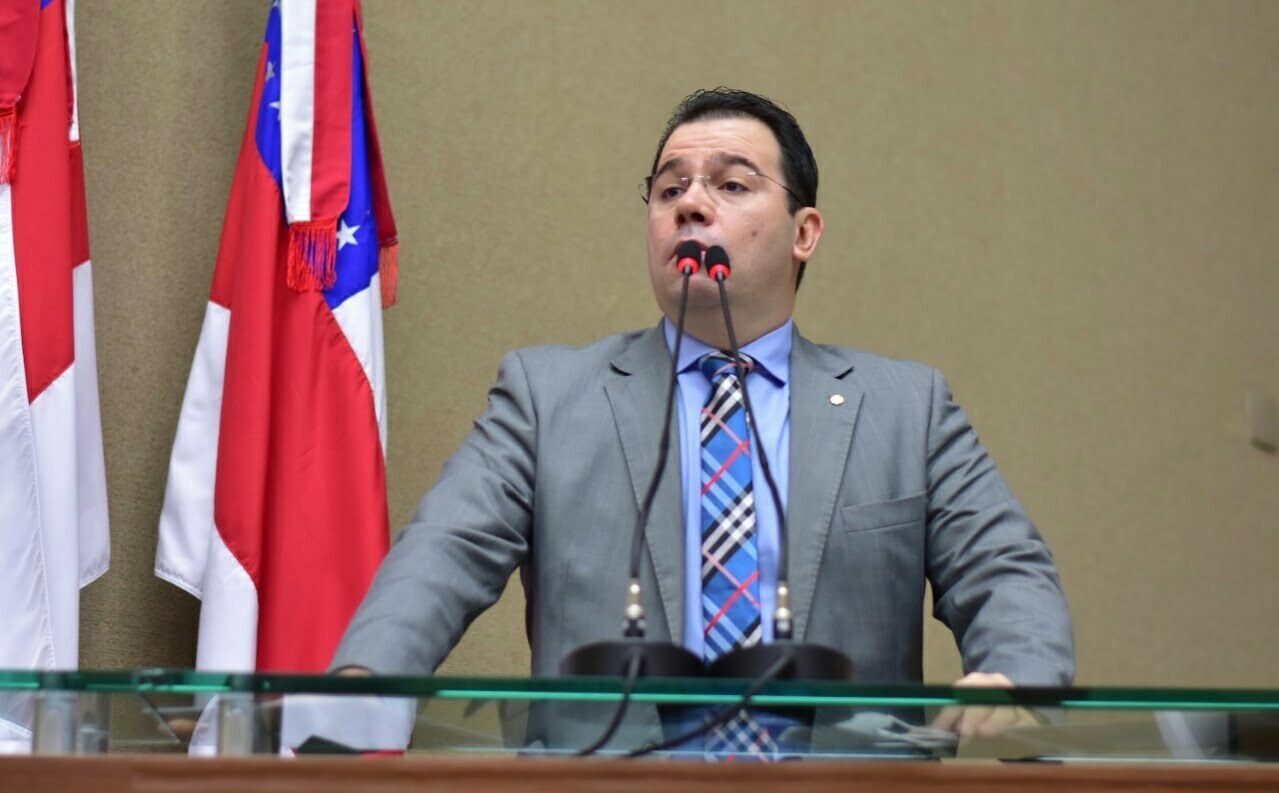 477A7E79 128C 4191 9775 968B2D653F18