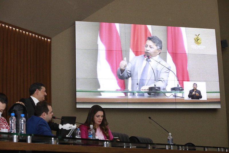01 Assembleia Legislativa irá regulamentar vendas de sacolas plásticas por supermercados