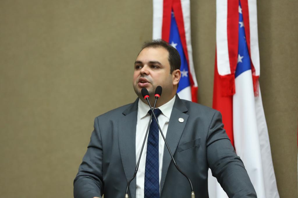 06 Dep. Roberto Cidade PL de Roberto Cidade propõe medidas para melhorar fornecimento de internet no interior e áreas rurais do Amazonas