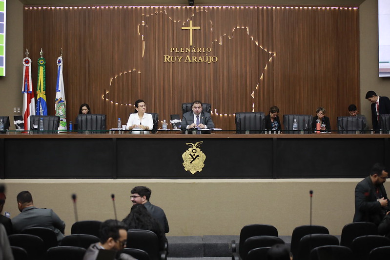 02 Parlamentares da Assembleia Legislativa repudiam agressão à deputada