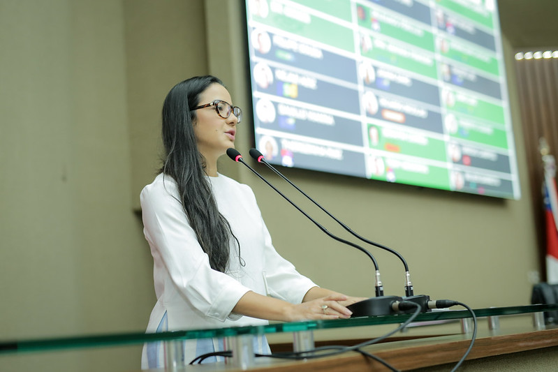 03 Dep. Dra. Mayara Projeto de Lei aprovado pode multar quem vandalizar patrimônios públicos no Amazonas