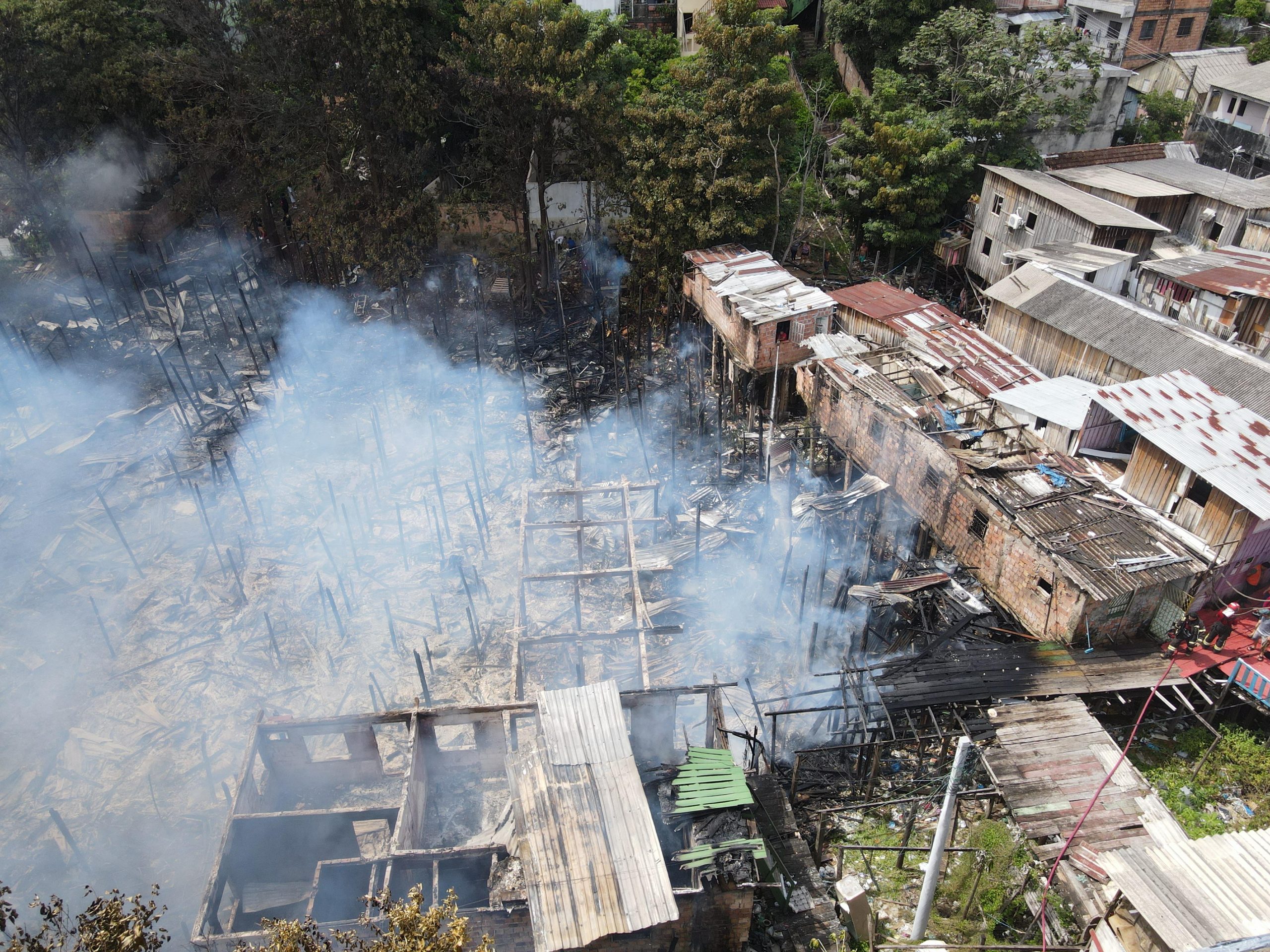 Comissao de Assistencia Social da Assembleia intensifica campanha para ajudar familias atingidas por incendio em Manaus scaled