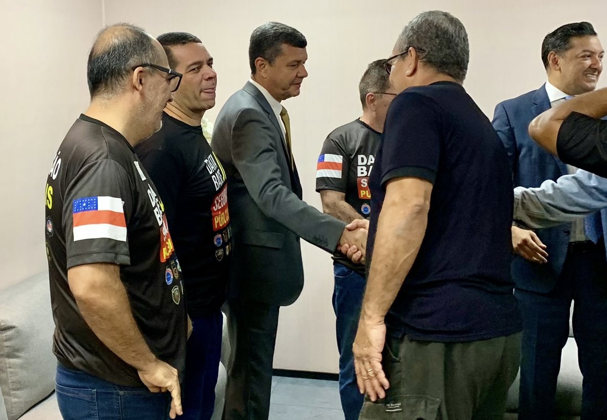 Agenda de negociacao entre os trabalhadores da seguranca e o Governo do Estado foi realizada com sucesso
