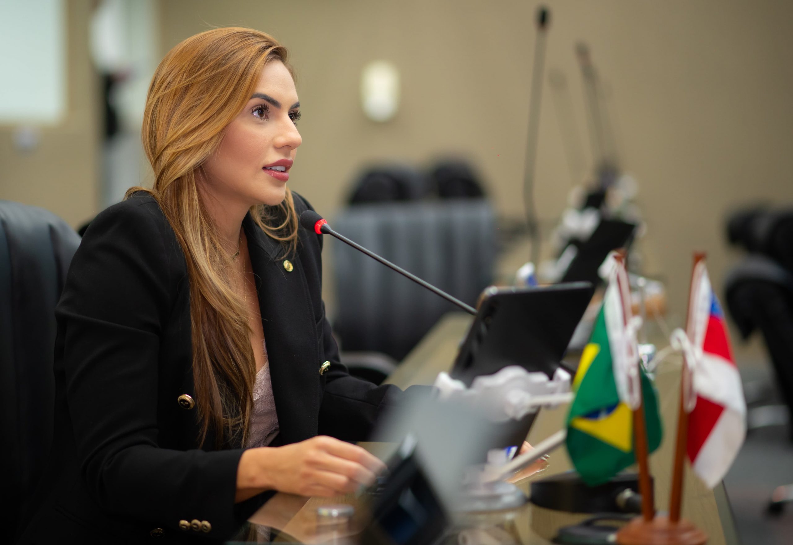 Deputados apresentam Projetos de Leis voltados a protecao das criancas amazonenses scaled