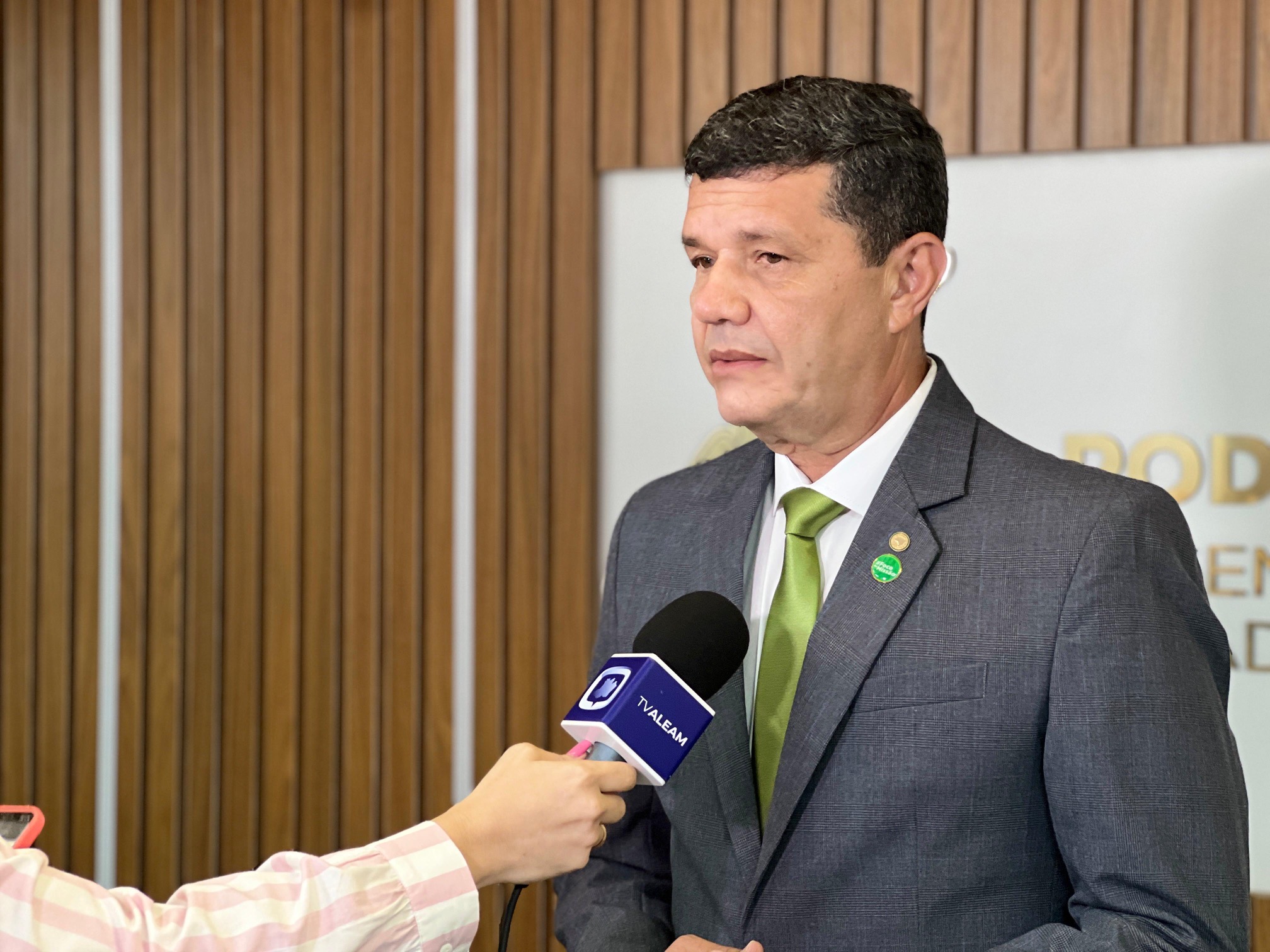 Comandante Dan propoe mocao de aplauso a investigadora da Policia Civil
