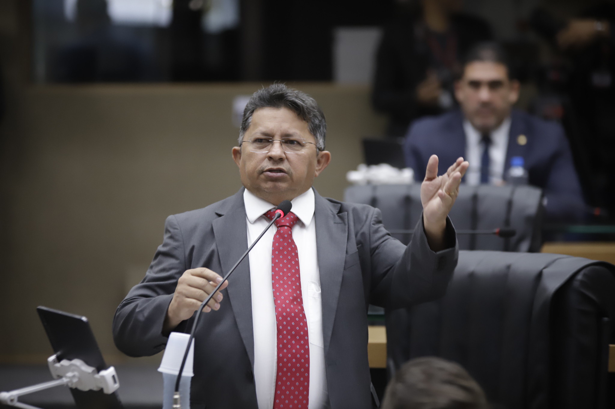 Deputado Sinesio Campos critica reajuste na tarifa de agua e esgoto em Manaus Foto Danilo Mello Aleam