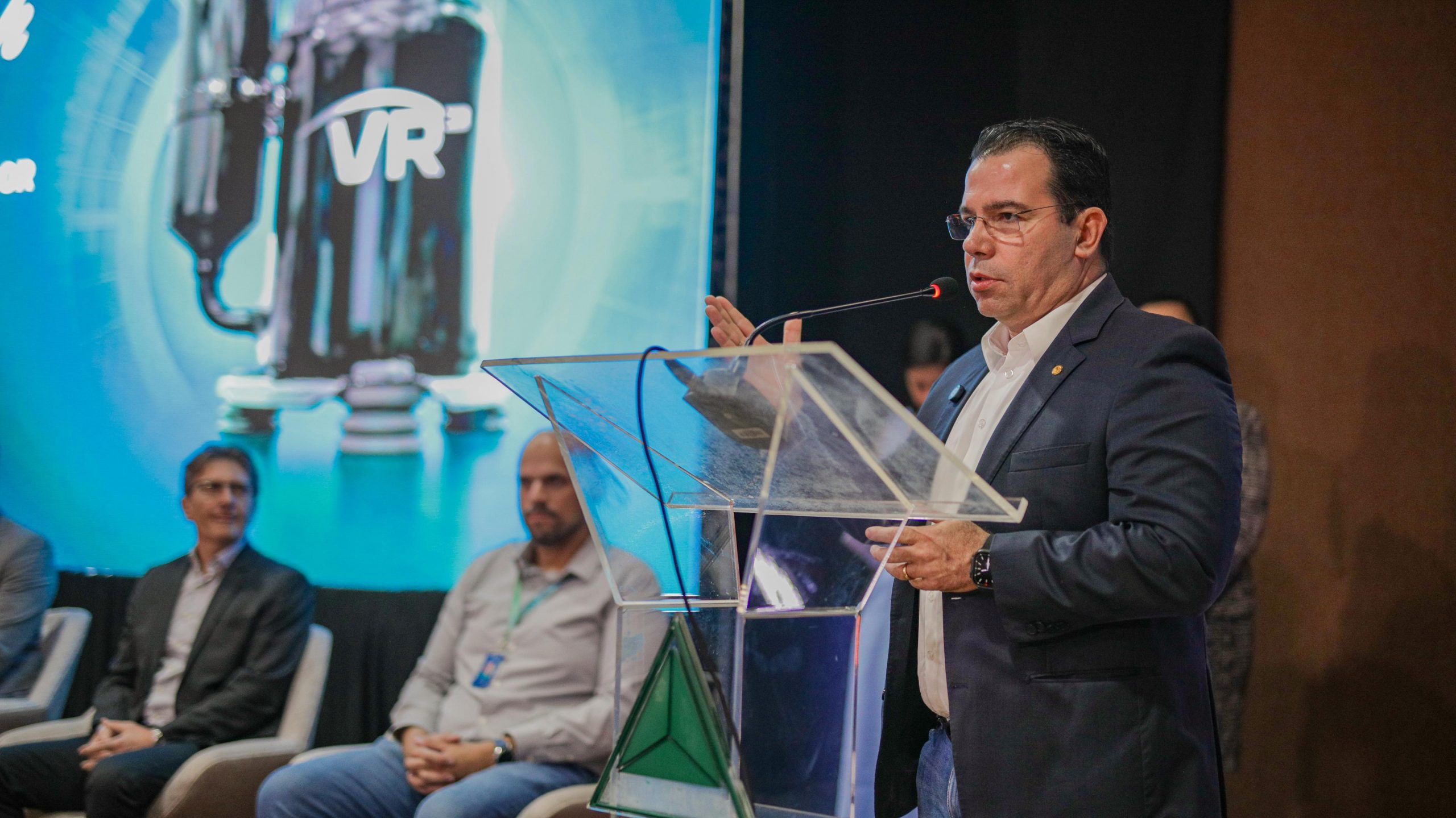 Deputado Wilker Barreto participa do lancamento de compressor sustentavel na Suframa scaled