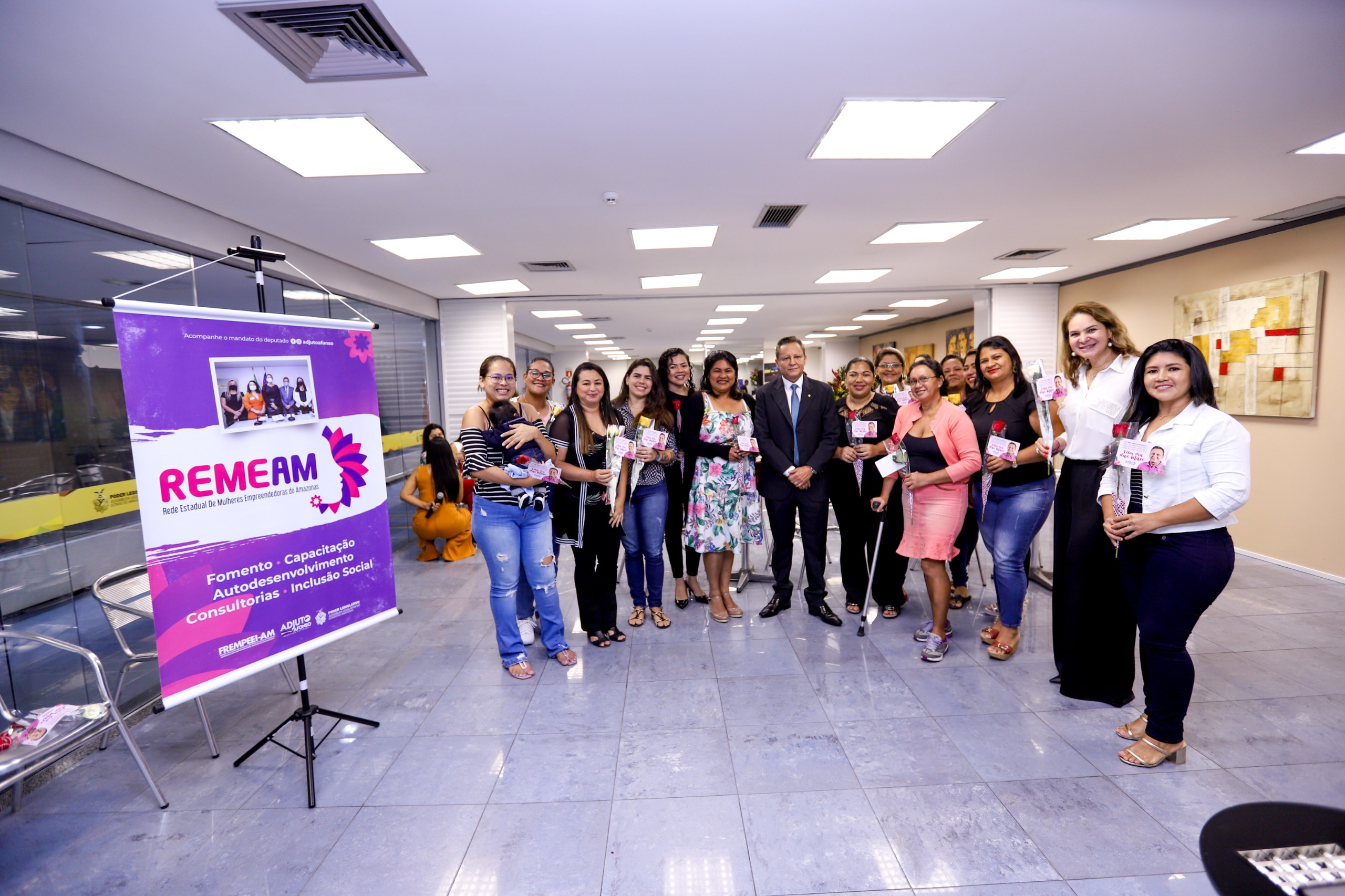 No Dia Internacional da Mulher Adjuto Afonso destaca o poder do empreendedorismo feminino para a economia do Amazonas Foto Ney Xavier