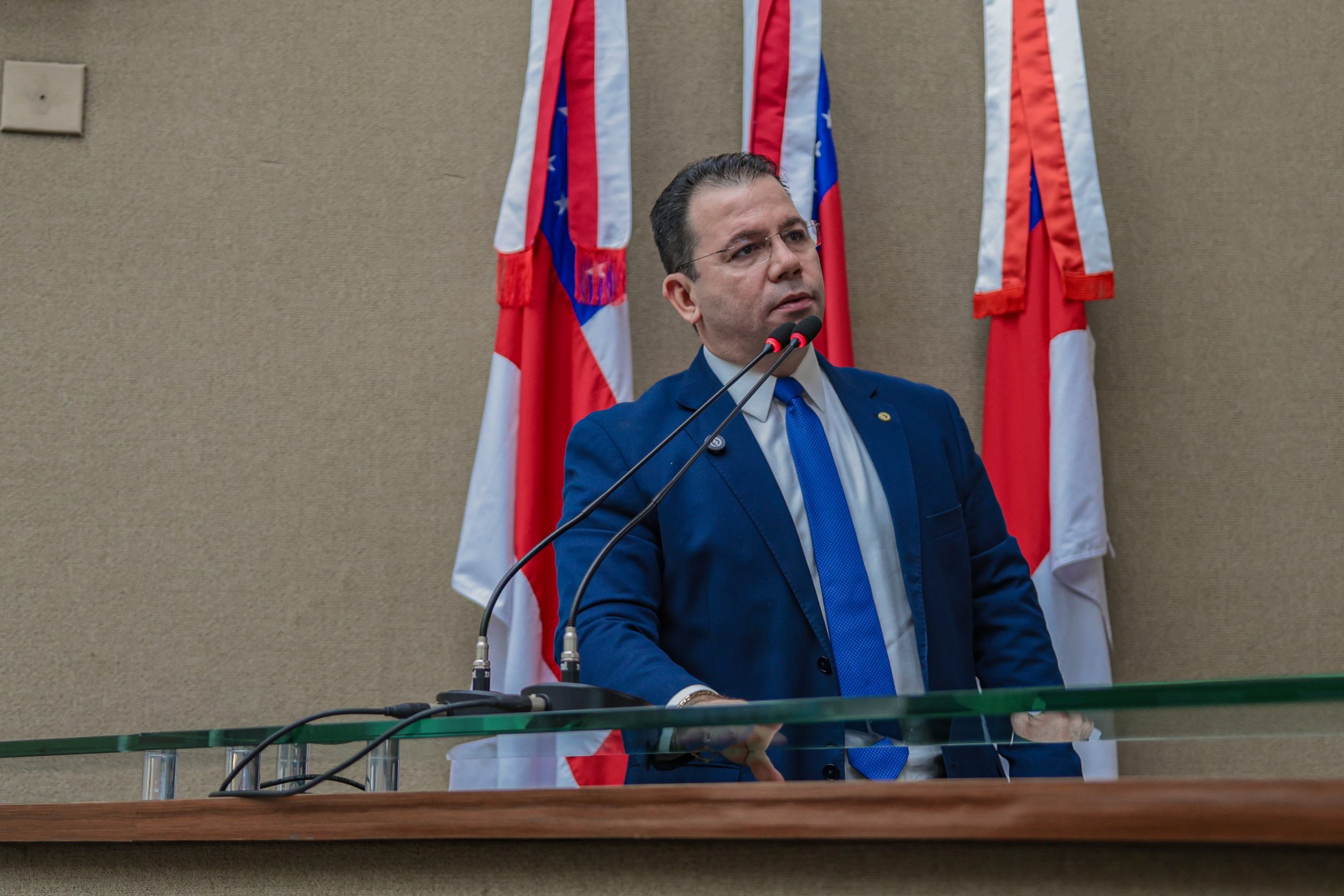 Wilker Barreto volta a cobrar esclarecimentos do governo acerca de atrasos salariais de vigilantes 2 scaled