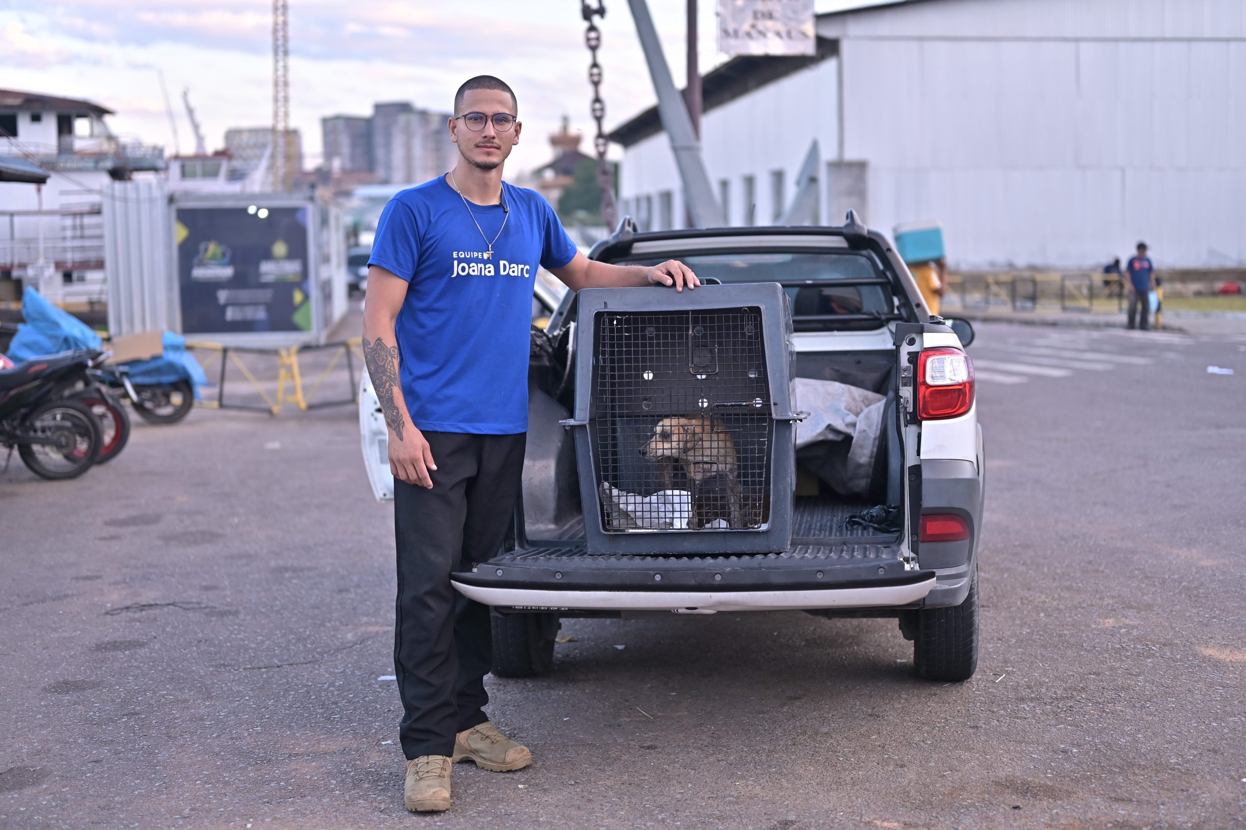 Autora da lei que multa quem praticar zoofilia deputada Joana Darc resgata cadela vitima de abuso em Tefe 2 scaled