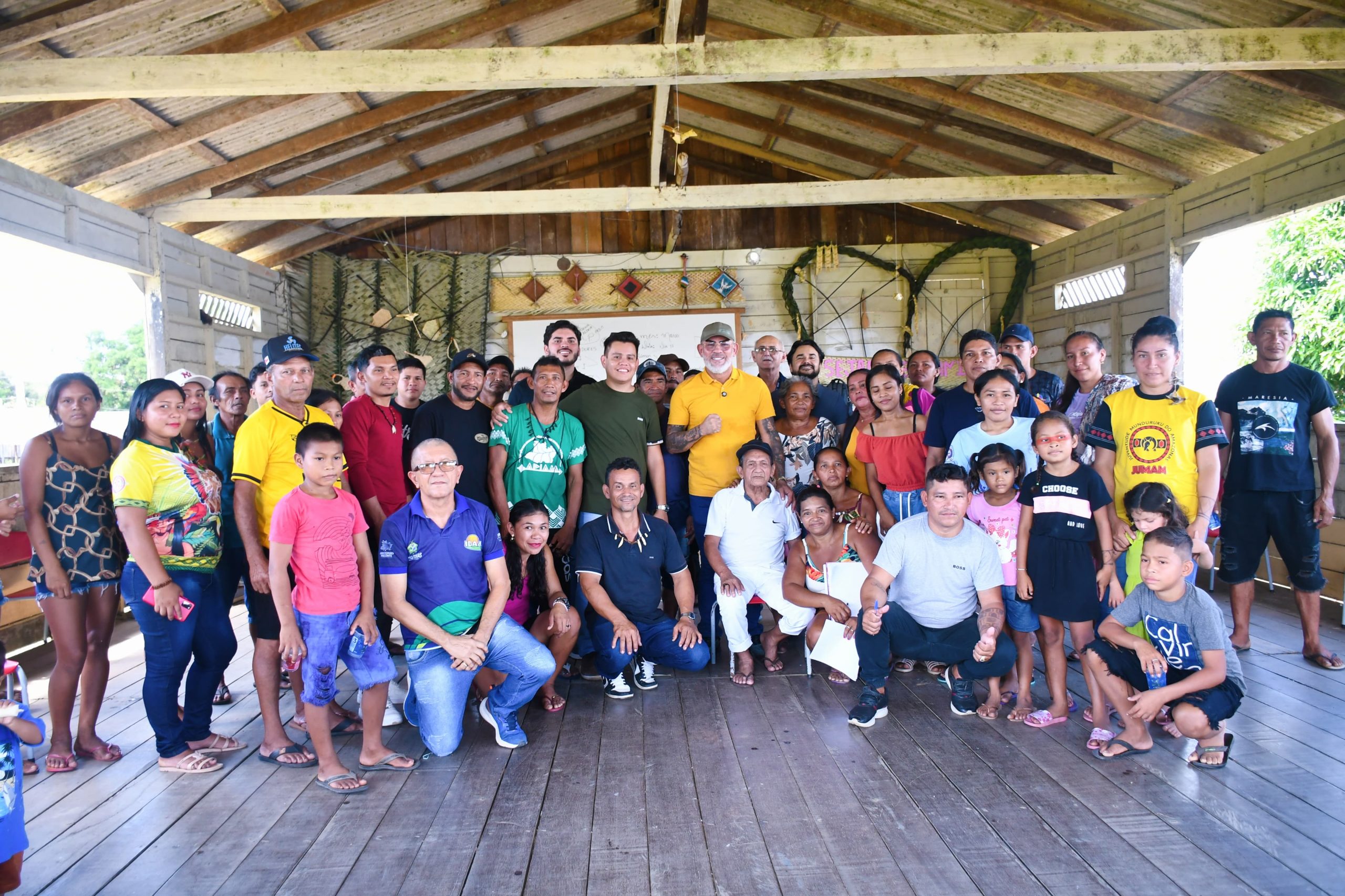 Cabo Maciel reforca compromisso com comunidades indigenas do Coata Laranjal de Borba Foto Paulo Ferraz scaled