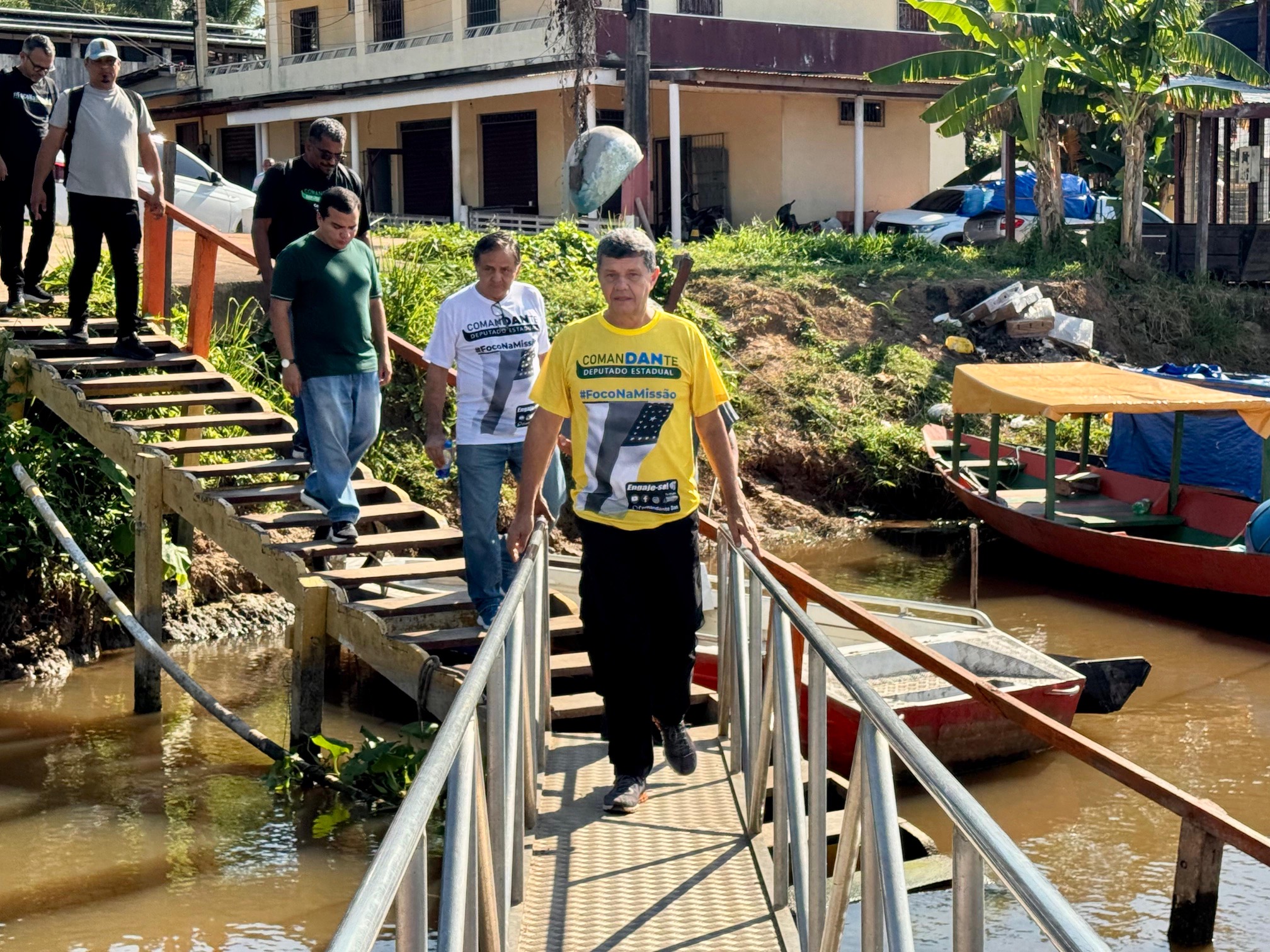 Comandante Dan dedica dia as comunidades ribeirinhas de Manacapuru