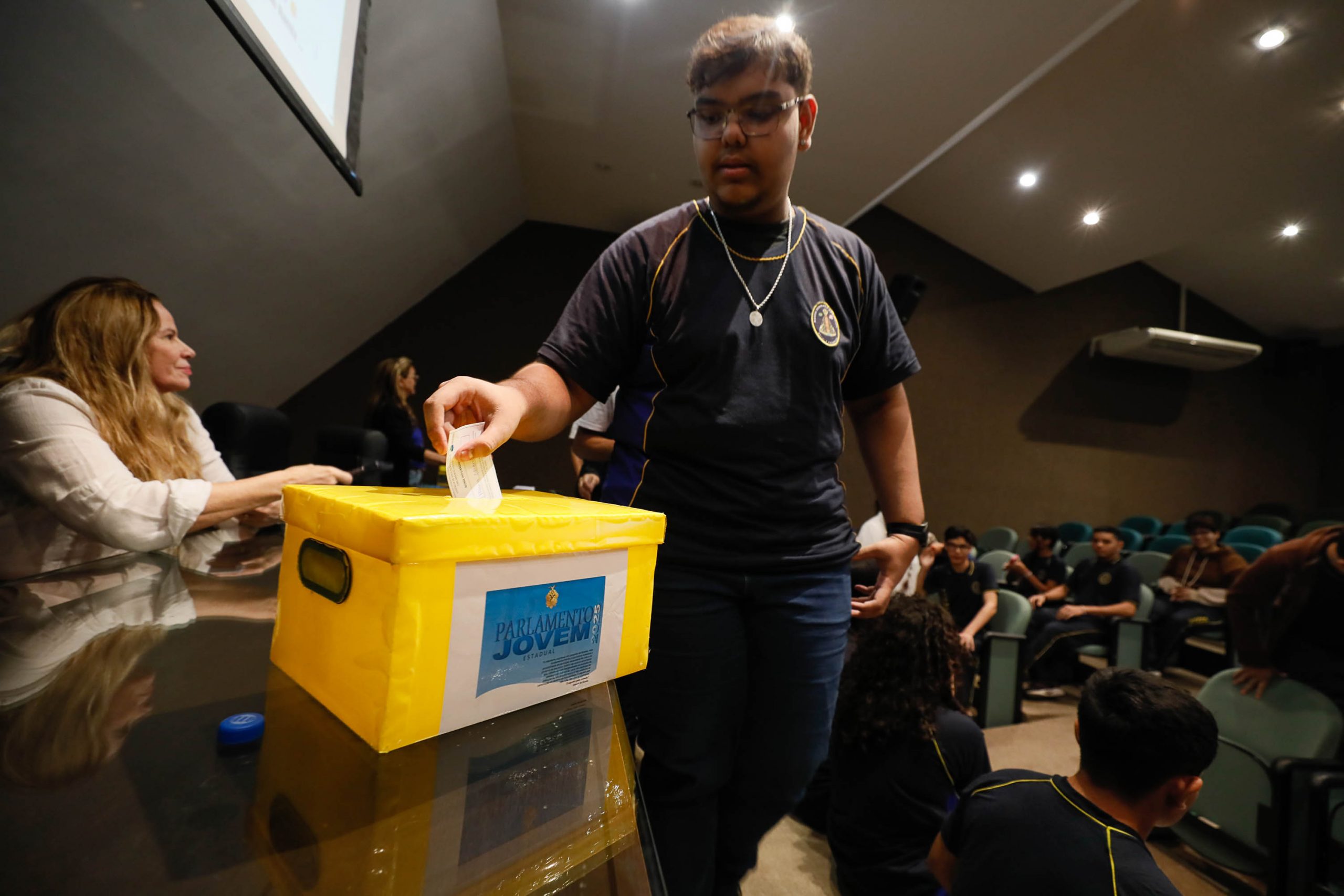 Comecam as eleicoes da 17a edicao do programa Parlamento Jovem Foto Alberto Cesar Araujo Aleam scaled