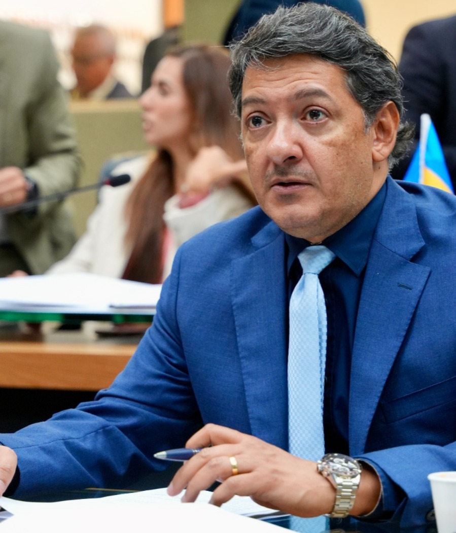 Deputado Felipe Souza destaca leis em defesa das mulheres no ‘Agosto Lilas