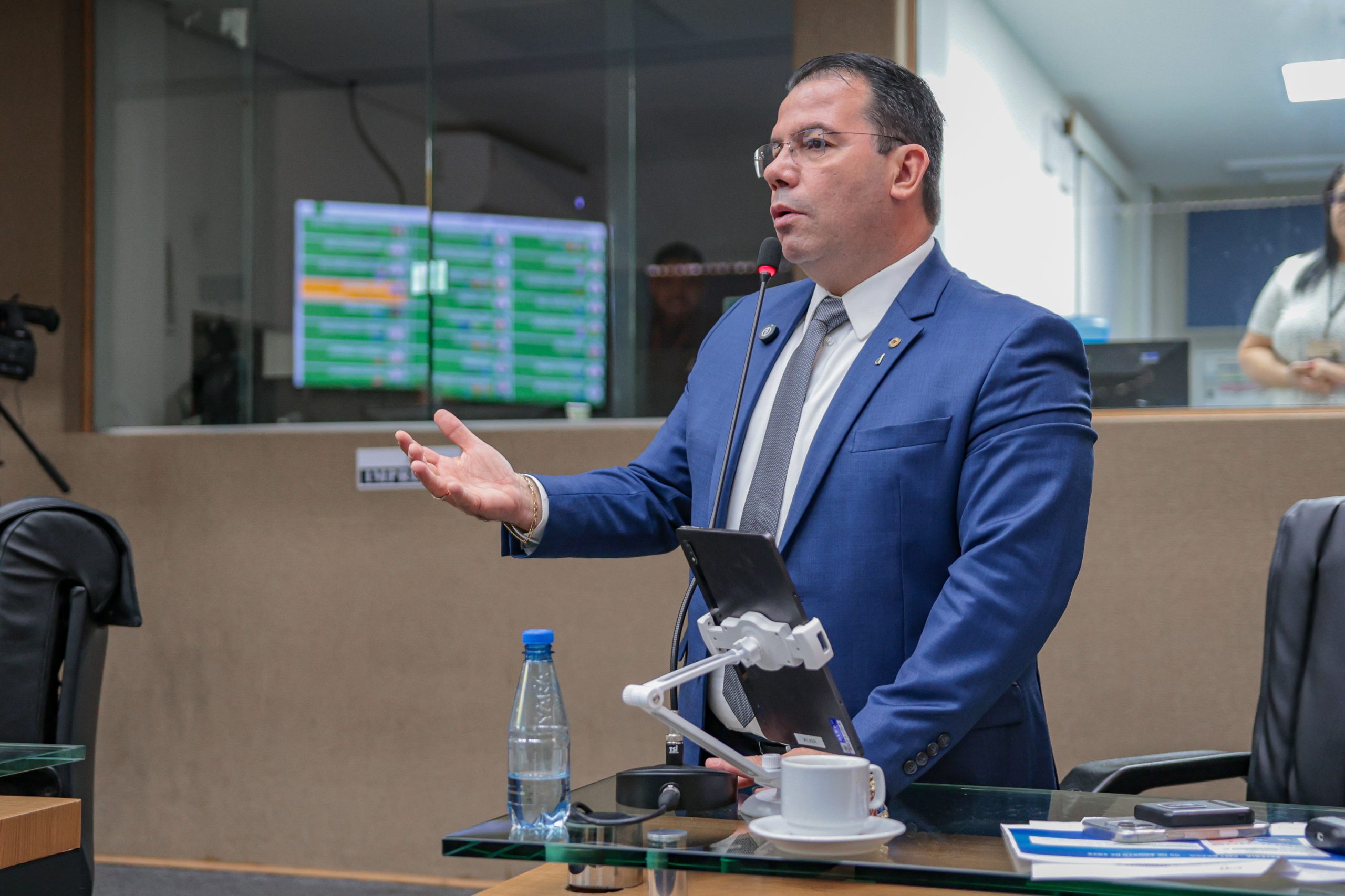 Wilker Barreto defende reestruturacao e apoio a APAE Manaus para evitar paralisacao dos atendimentos scaled