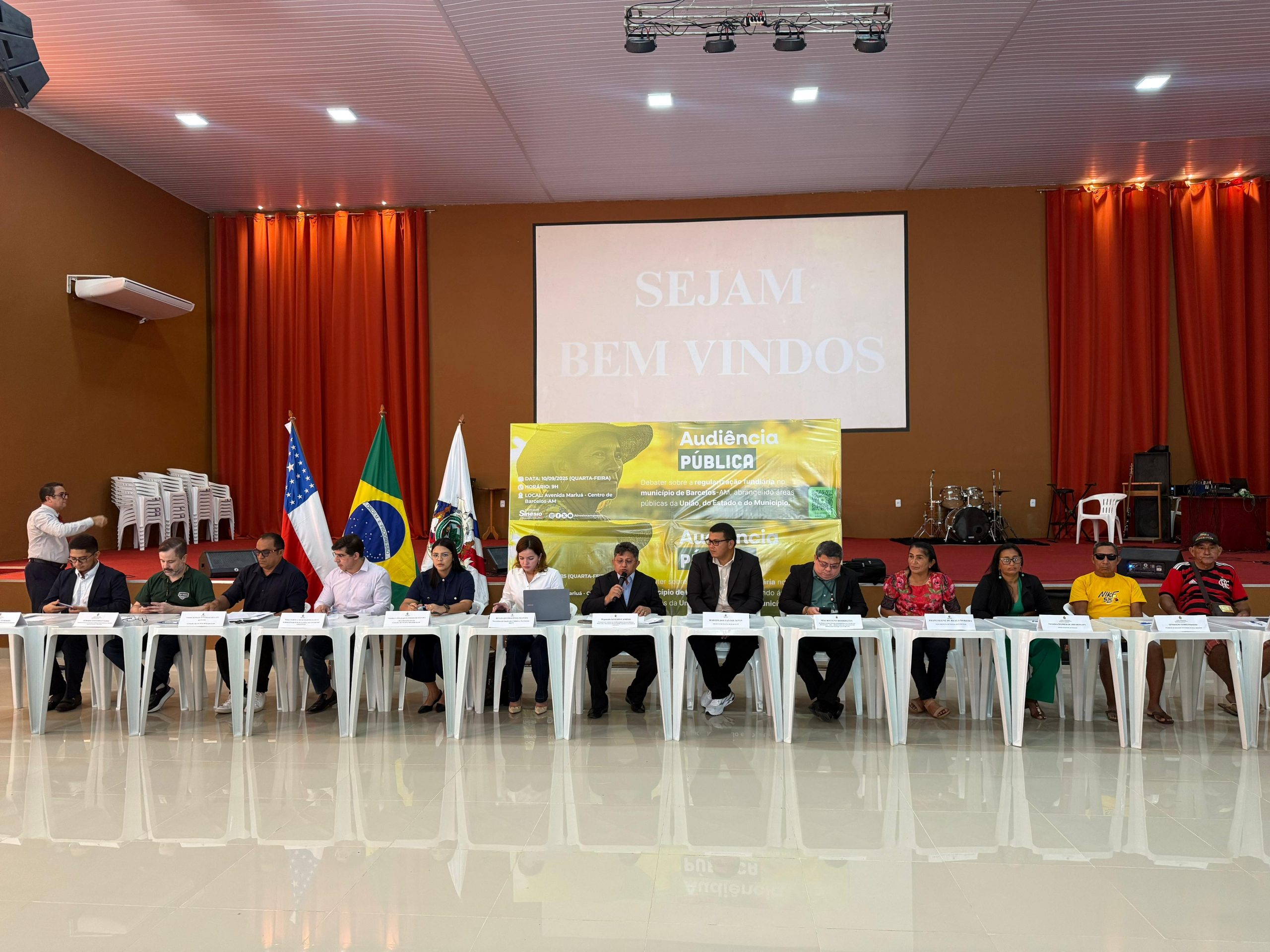 Audiencia publica proposta por Sinesio discute regularizacao fundiaria em Barcelos scaled