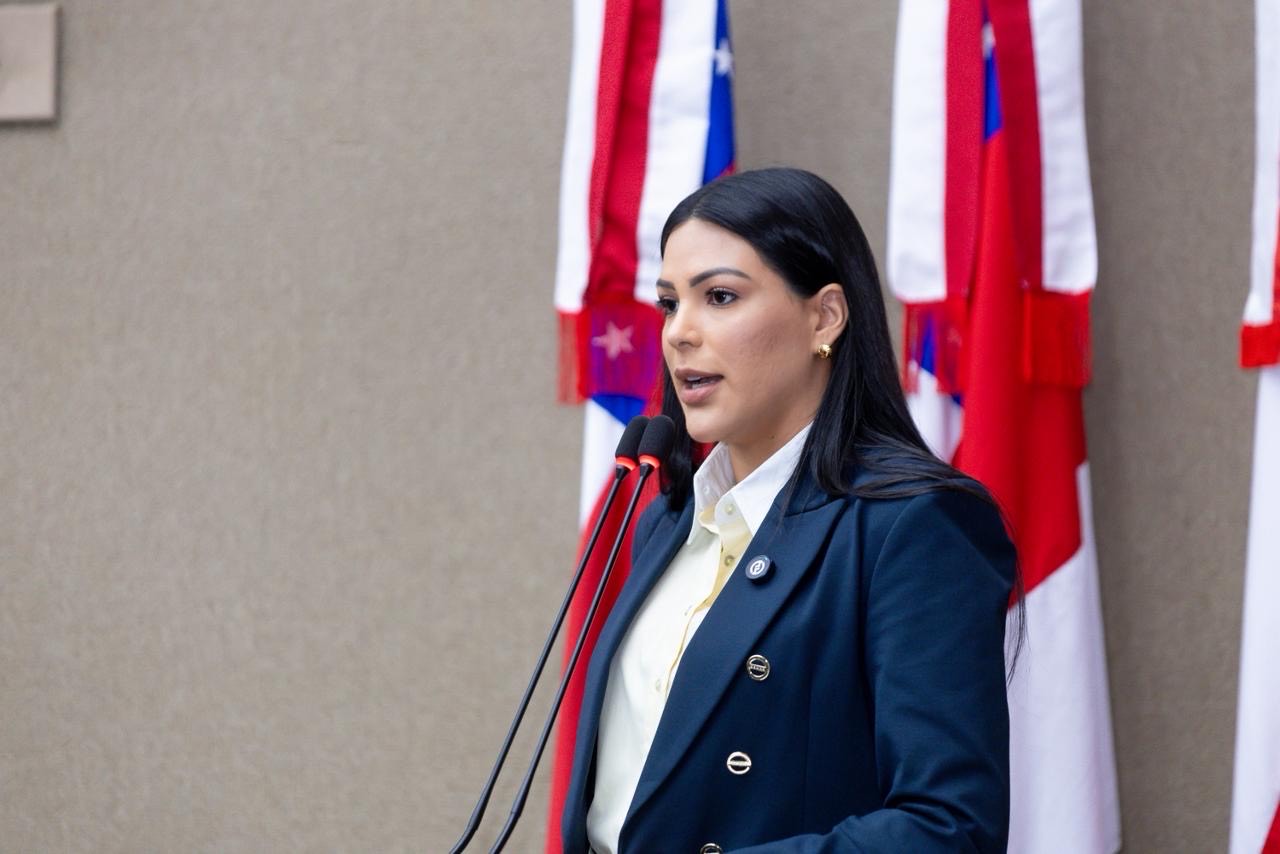 Deputada Mayra Dias cobra ampliacao de politicas publicas e Casas de Passagem para idosos no interior do Amazonas Foto Tadeu Rocha