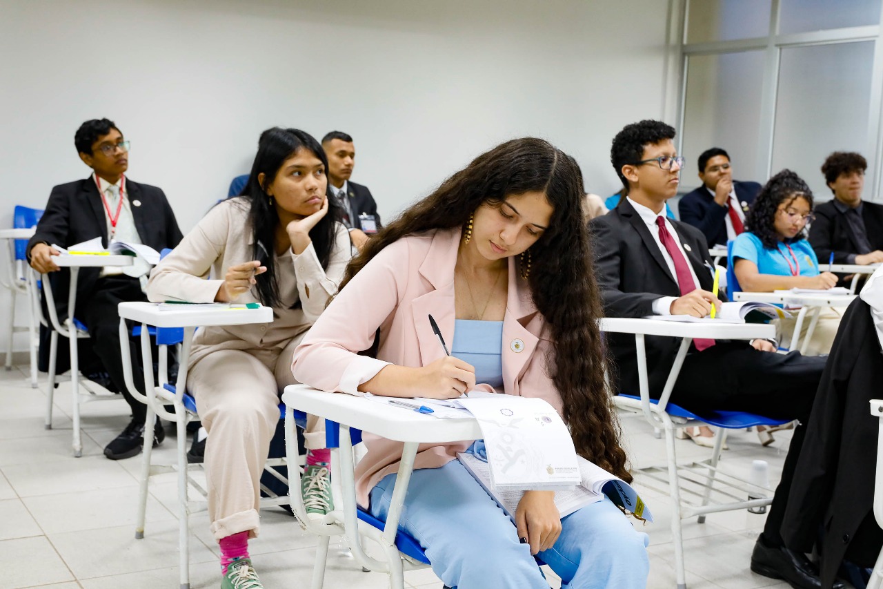 Aleam Educa inicia aulas presenciais neste sabado com revisao para o Enem Foto Alberto Cesar Araujo Aleam