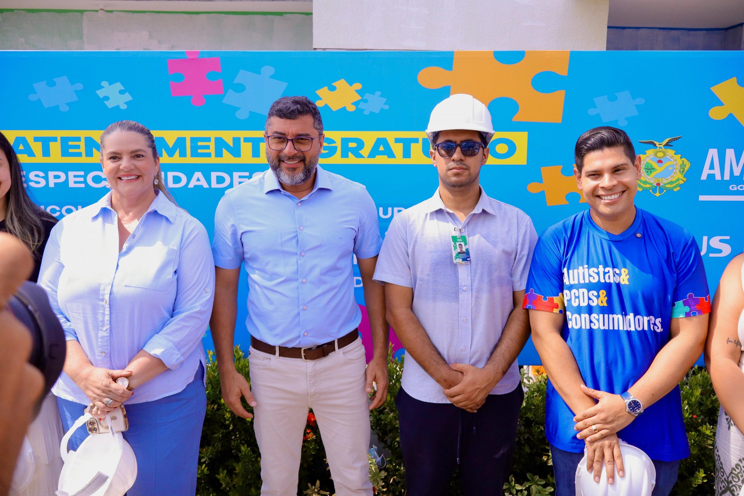 Com compromisso pelas familias atipicas deputado estadual Mario Cesar Filho visita obras do segundo CAIC TEA Foto Leandro Cardoso scaled
