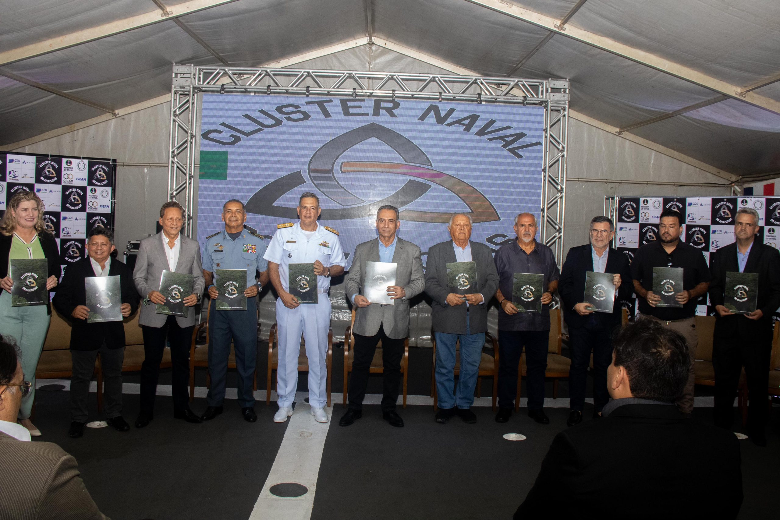 Sinesio Campos participa da criacao do Cluster Naval Amazonico para fortalecer a industria e gerar empregos no Amazonas scaled
