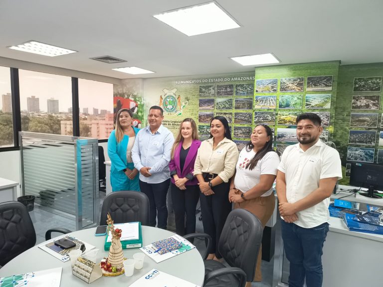 Atendimento aos vereadores de Barreirinha .