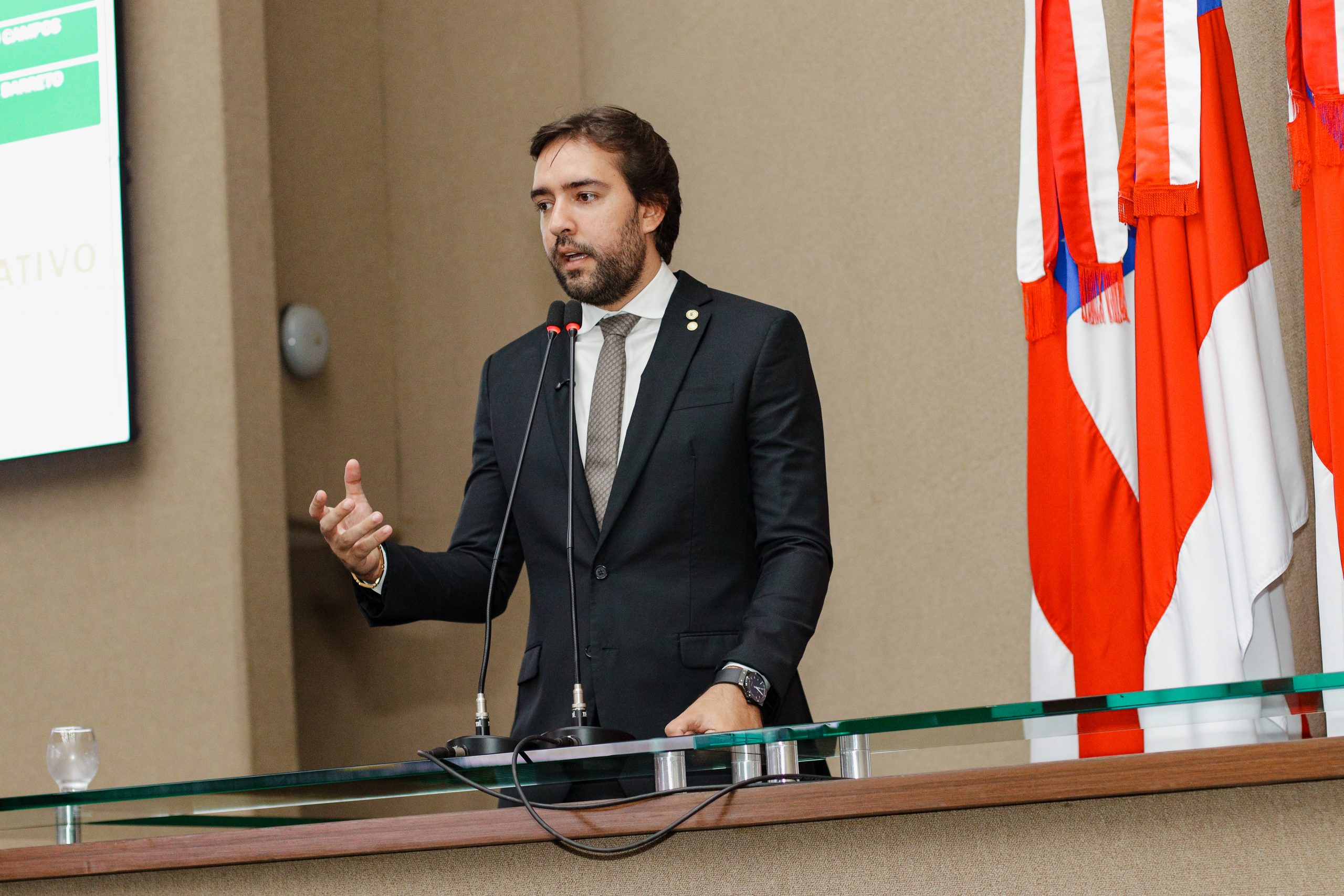 Deputado Thiago Abrahim propoe inclusao escolar de estudantes com TEA e TDAH por meio de visitas terapeuticas Foto Natalia Sa scaled