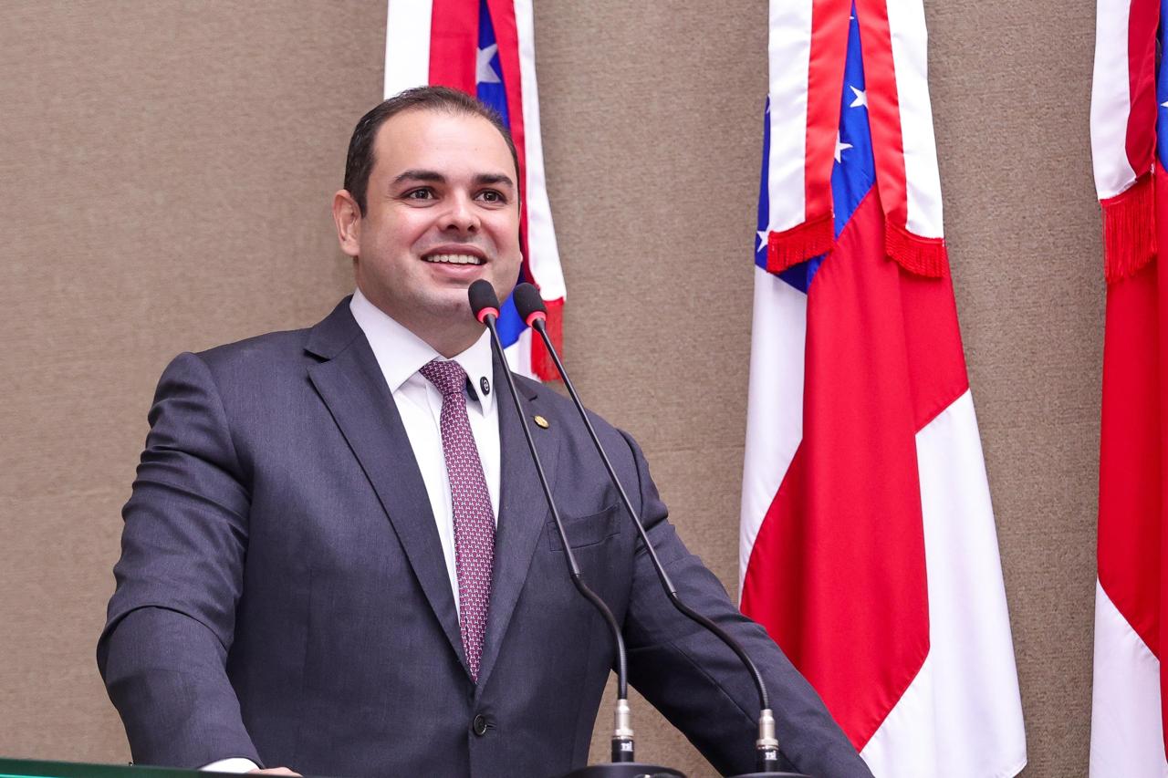 Roberto Cidade apresenta PL que protege consumidores de mudancas nao informadas no limite de credito Foto Herick Pereira