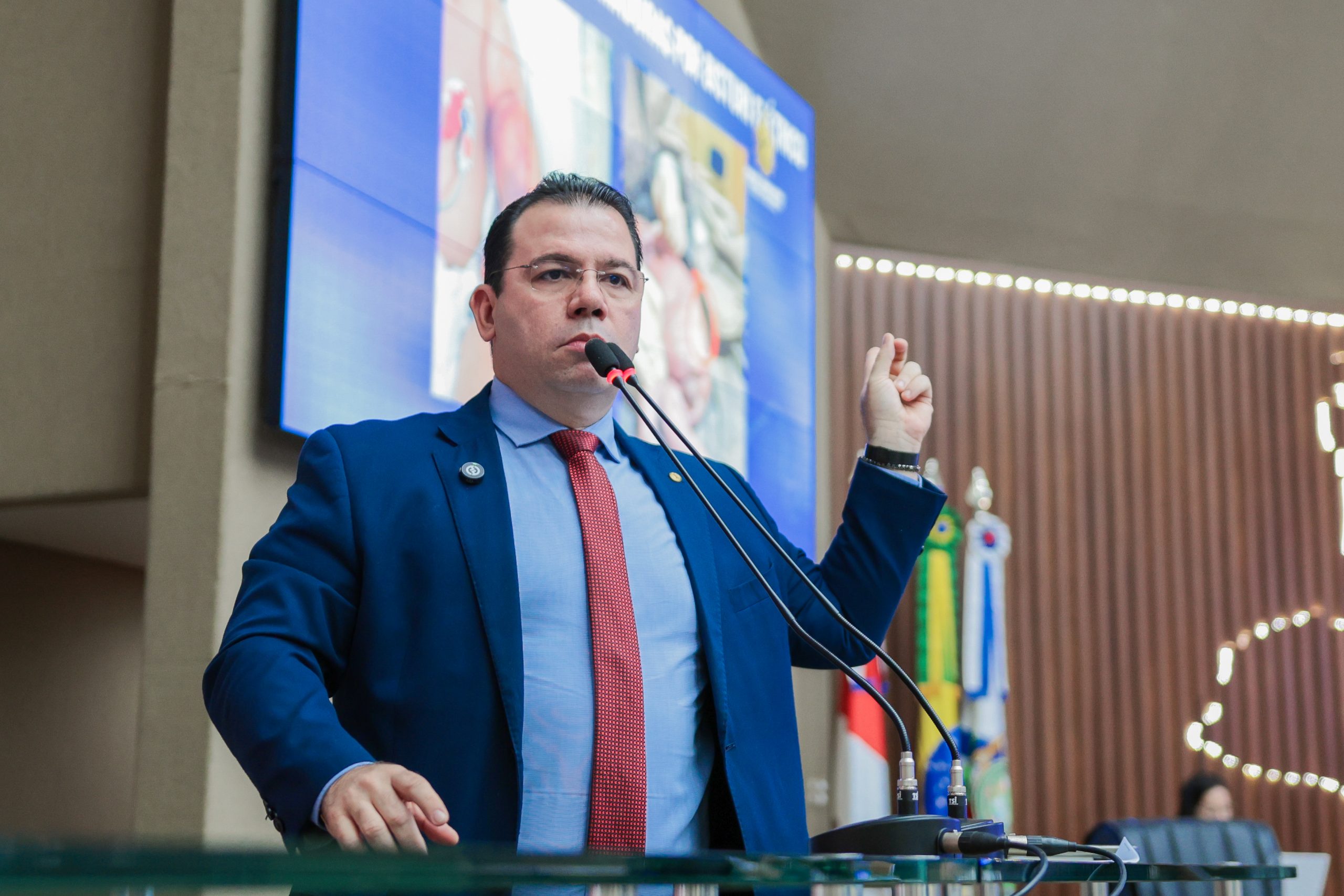 Wilker Barreto cobra coerencia do Governo e questiona selo de qualidade de hospitais estaduais em meio a denuncias de negligencia scaled