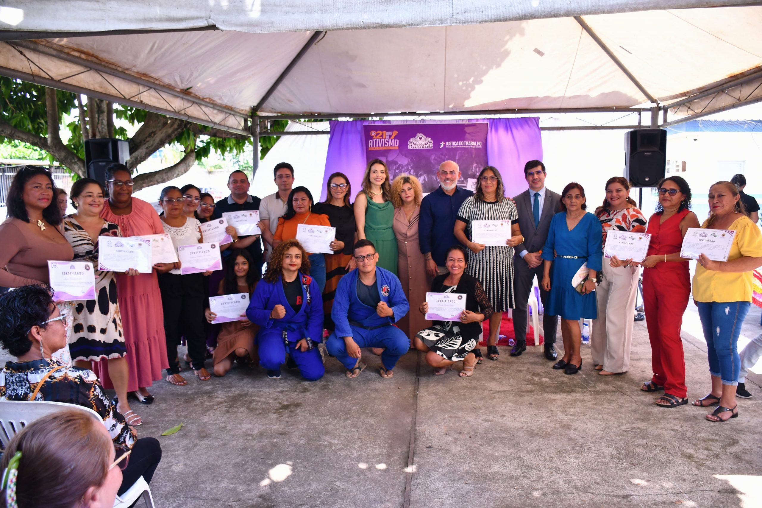 Cabo Maciel entrega titulo de utilidade publica ao Instituto Casa de Maria e anuncia emenda de R 200 mil Foto Paulo Ferraz scaled