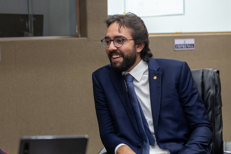 Deputado Thiago Abrahim apresenta projeto para modernizar sistemas publicos e estimular empreendedorismo digital no Amazonas Foto Natalia Sa